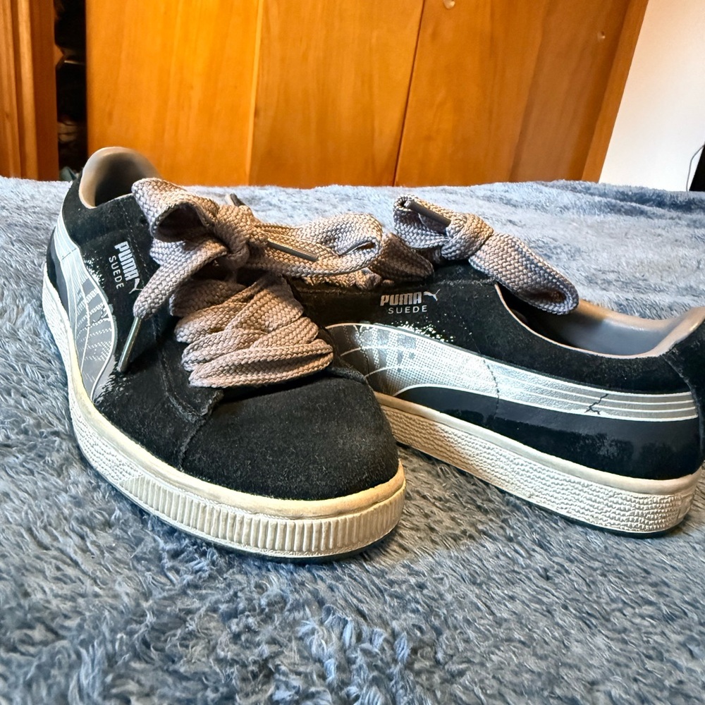 Puma Suede Black and Light Gray Sneakers